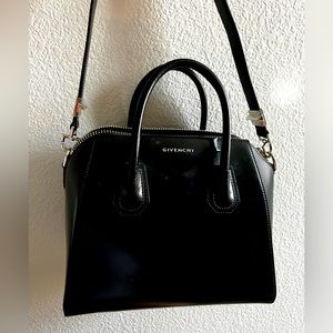 Givenchy Small Antigona Leather Satchel